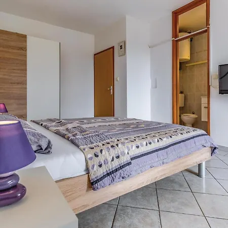 Apartment In With Kitchen
